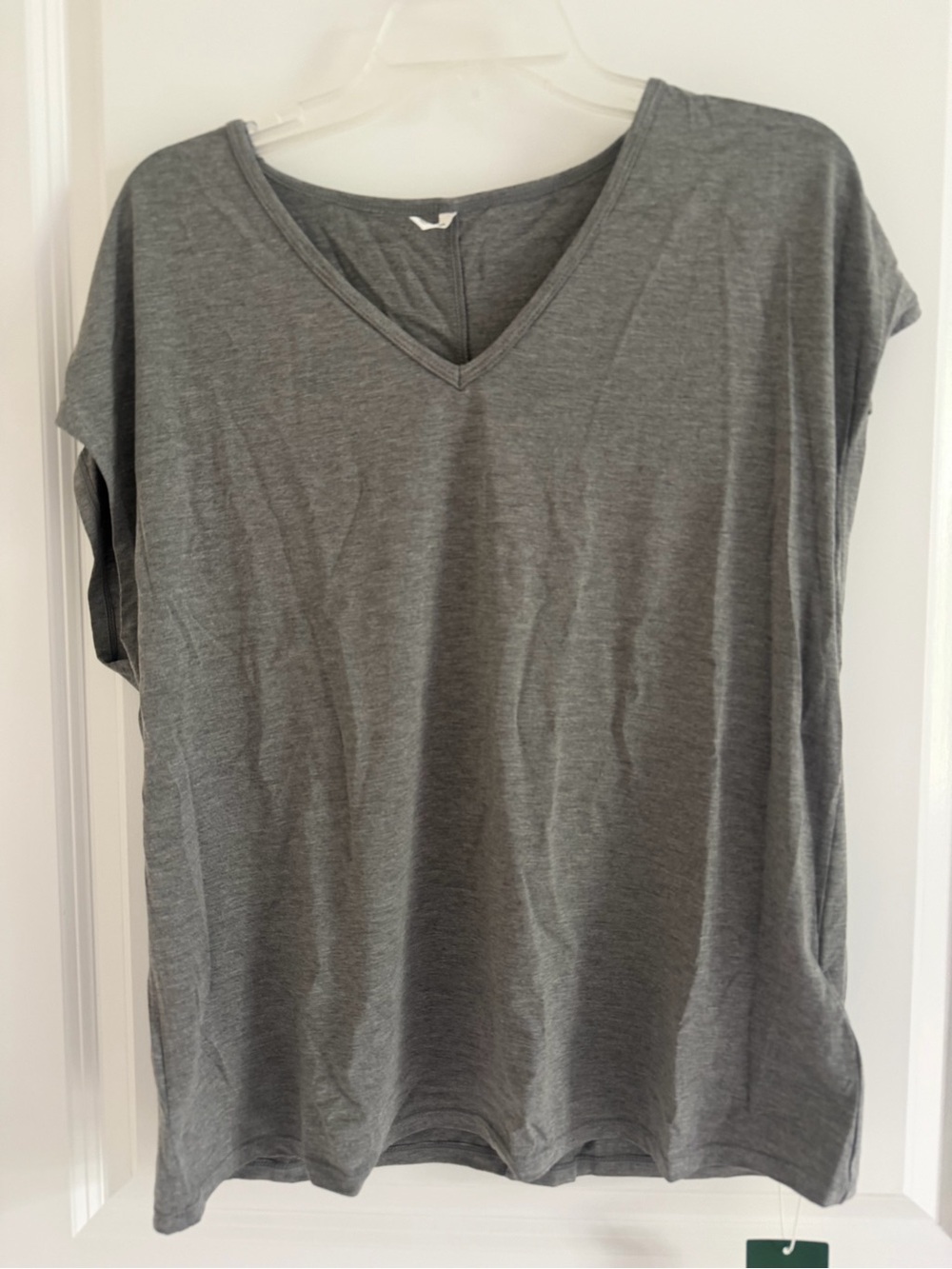 HALARA Women's V-Neck Short Sleeve Tee - Gray MEDIUM
